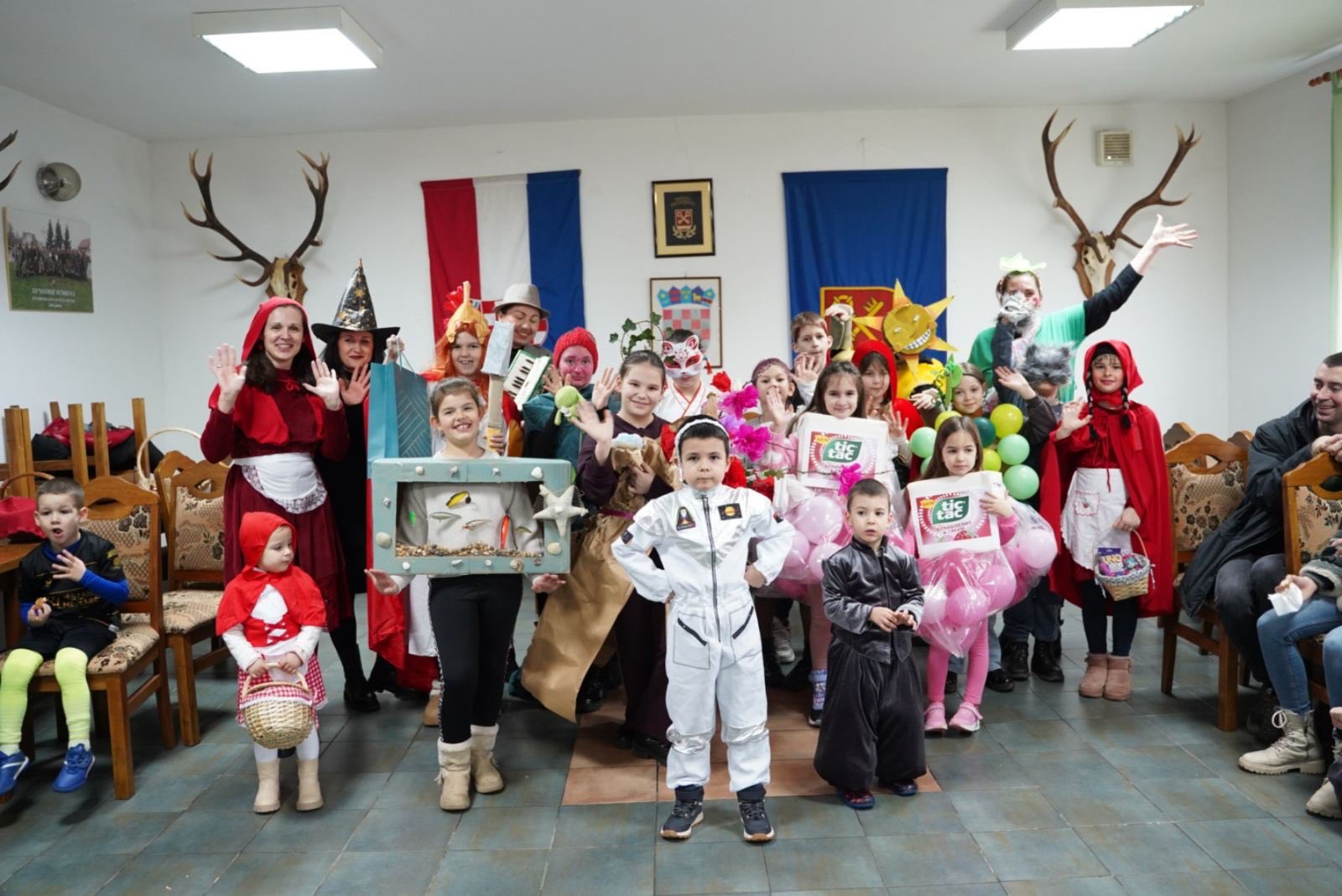 Maskenbalska zabava u Petrijevcima